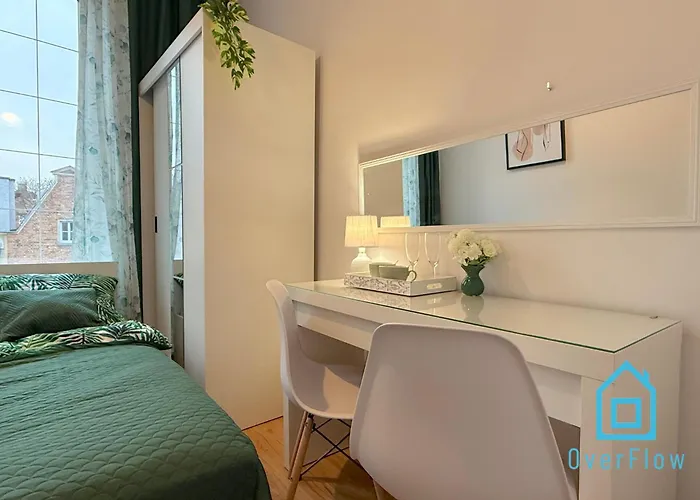 Jungle Old Town Проживание в семье